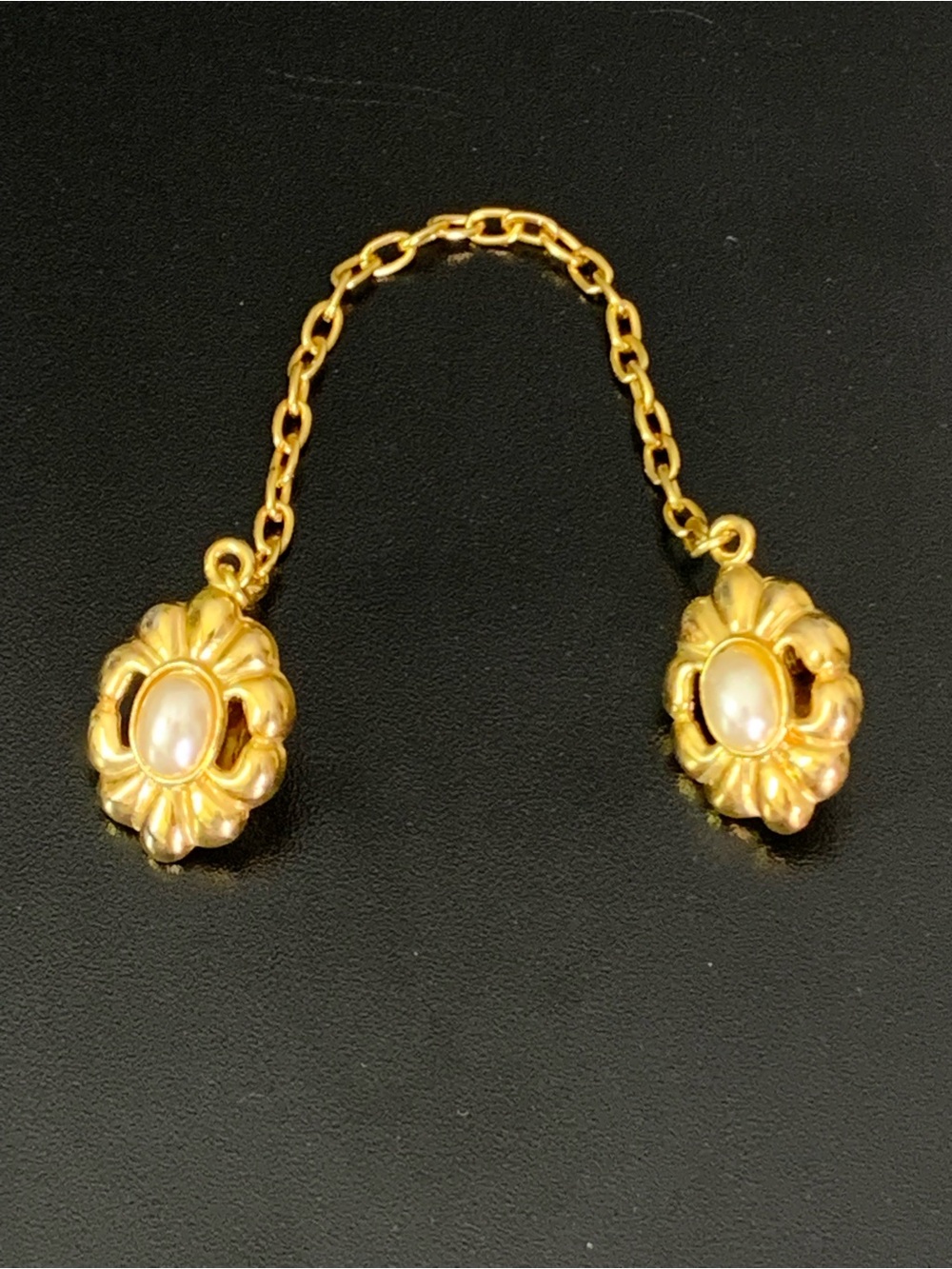 Vintage Sweater Clip Gold Tone